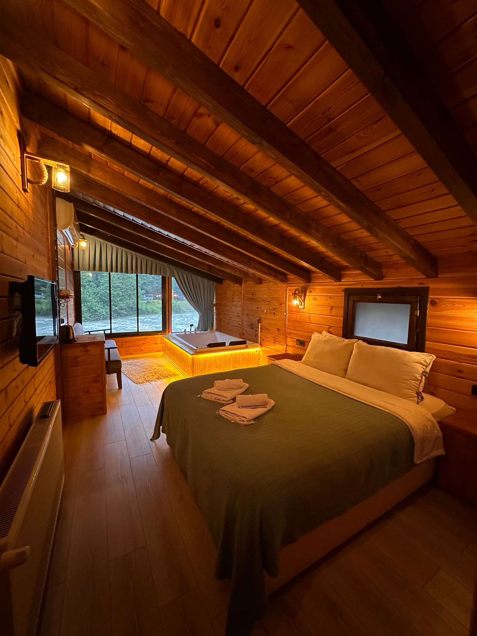 NO : 2 Jakuzili Bungalov