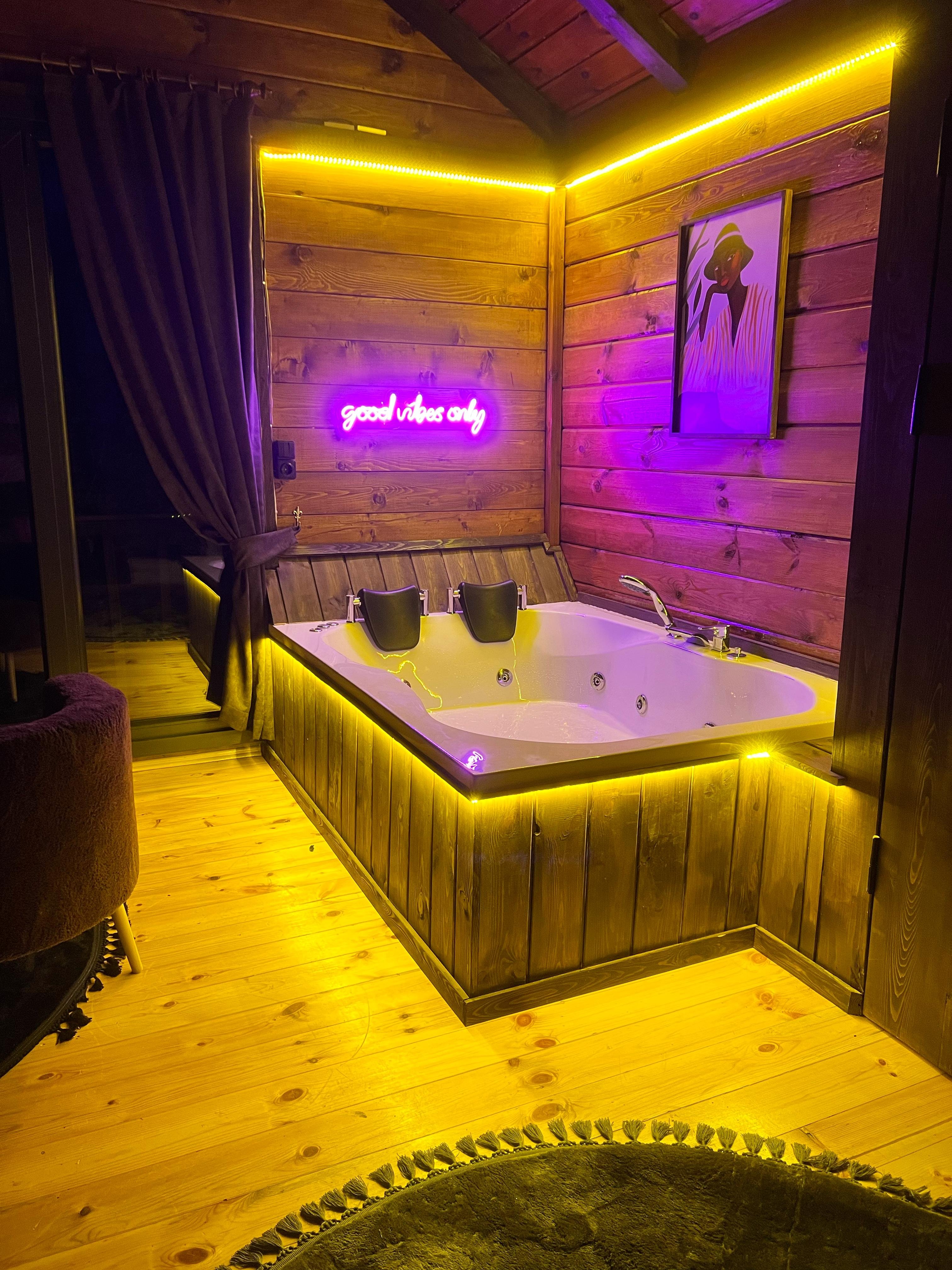 NO : 6 Jakuzili Bungalov