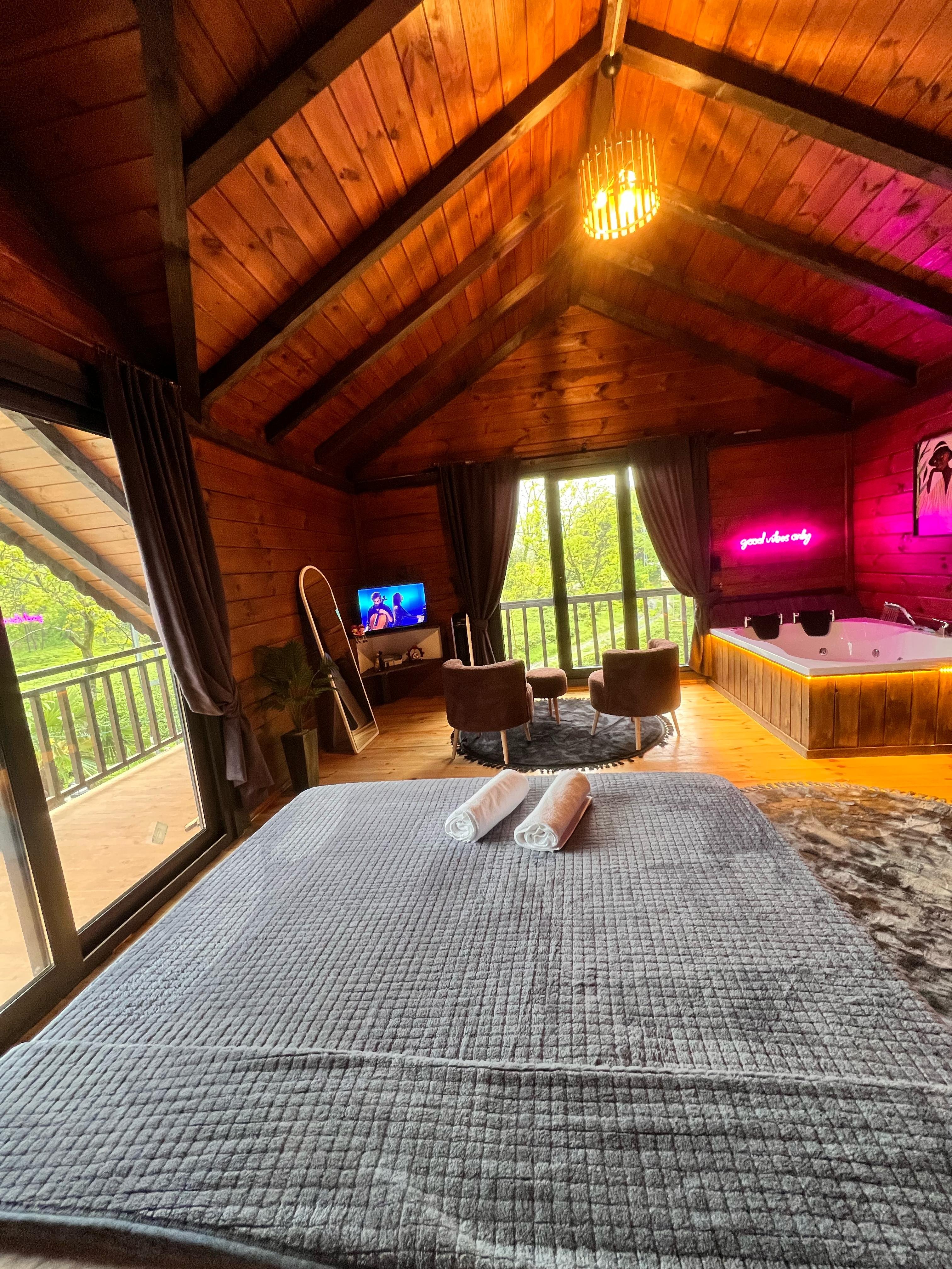 NO : 6 Jakuzili Bungalov