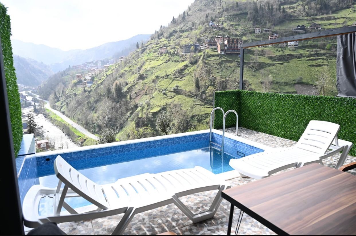 NO : 7 Havuzlu  Bungalov