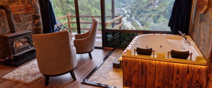 NO : 8 Jakuzili Bungalov